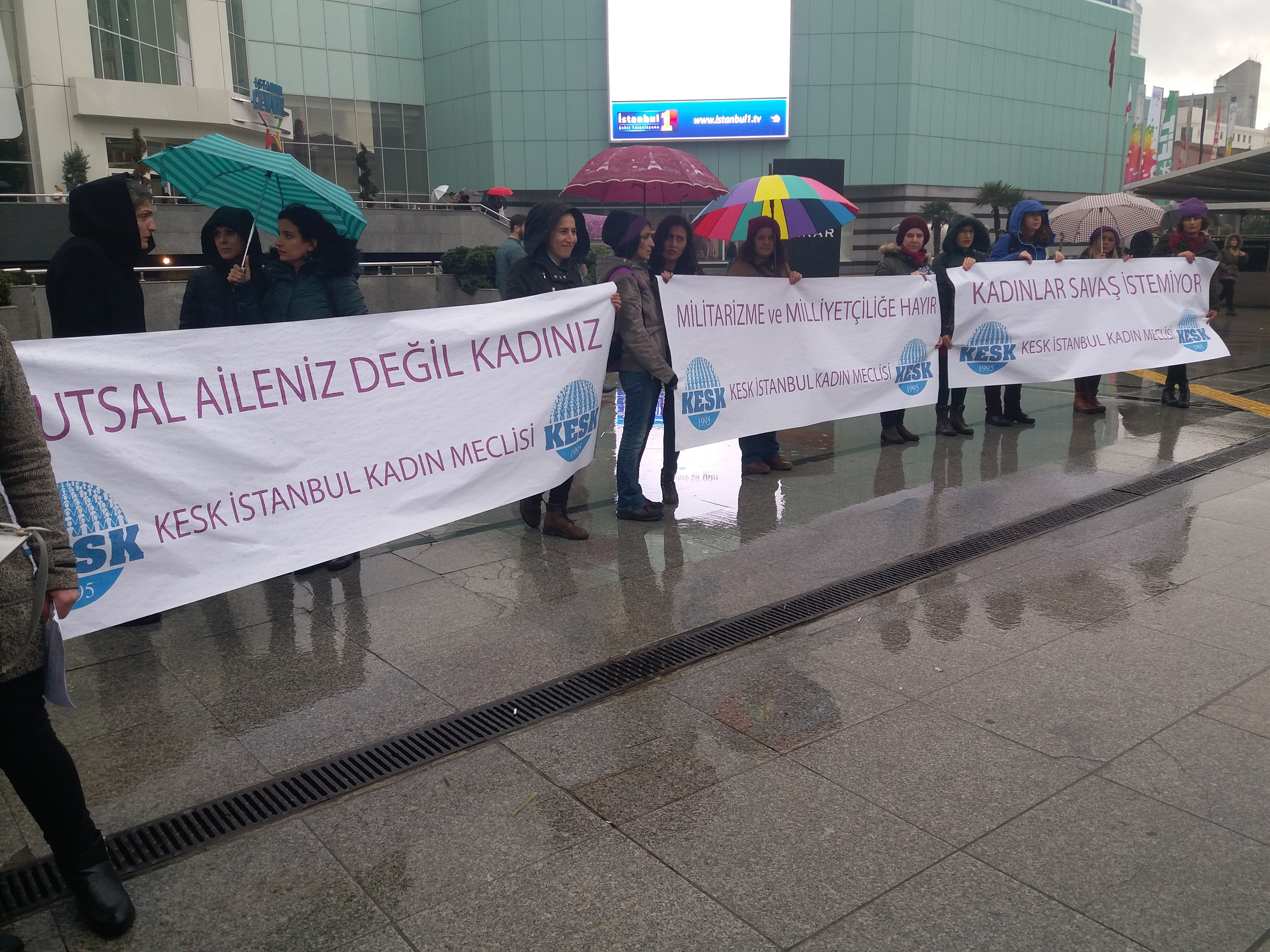 İstanbul’da KESK’li Kadınlar “Savaş İstemiyoruz” Dedi