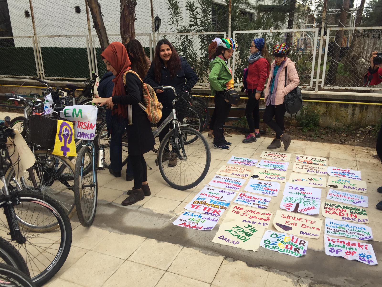 Diyarbakır’da Kadınlardan Bisikletli Eylem