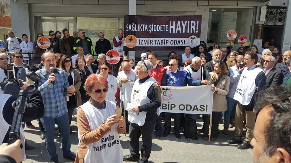 İzmir: Sağlıkta Şiddete Alışmayacağız!