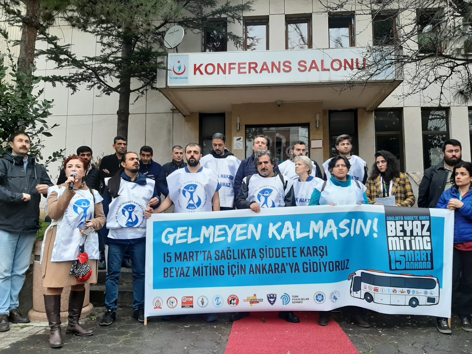 İstanbul Sağlık Örgütleri: 15 Mart’ta Sağlıkta Şiddete Karşı Beyaz Miting İçin Ankara’ya Gidiyoruz! Gelmeyen Kalmasın!
