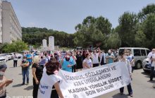 Sağlık Emekçileri Katledilen Ayşegül Aktürk İçin Süreyyapaşa Eğitim ve Araştırma Hastanesi Önünde Açıklama Yaptı