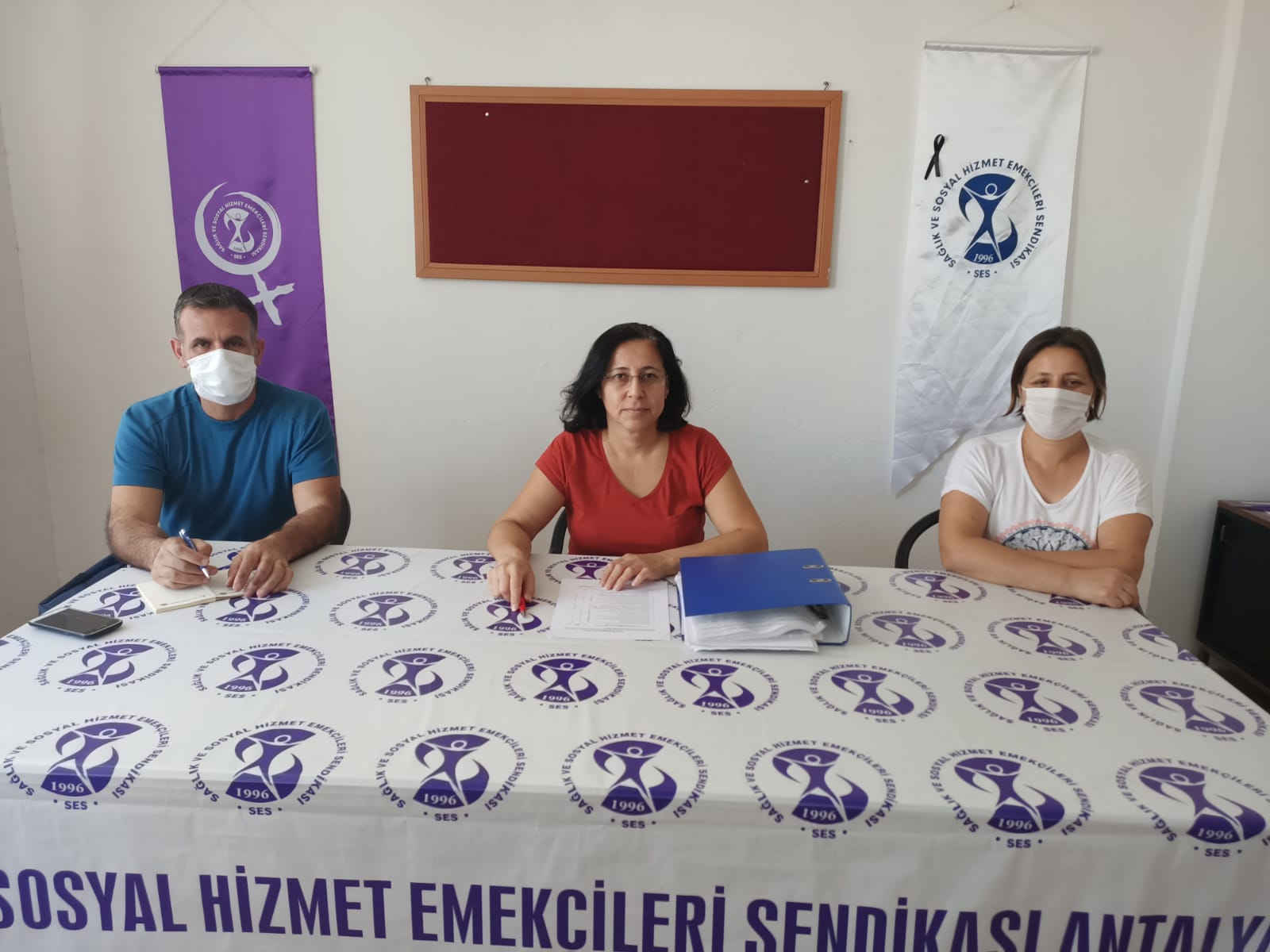 Antalya Şubemiz “Güvenceli İş, Güvenli Gelecek” İmzalarını TBMM’ye Sunulması İçin Genel Merkezimize Gönderdi