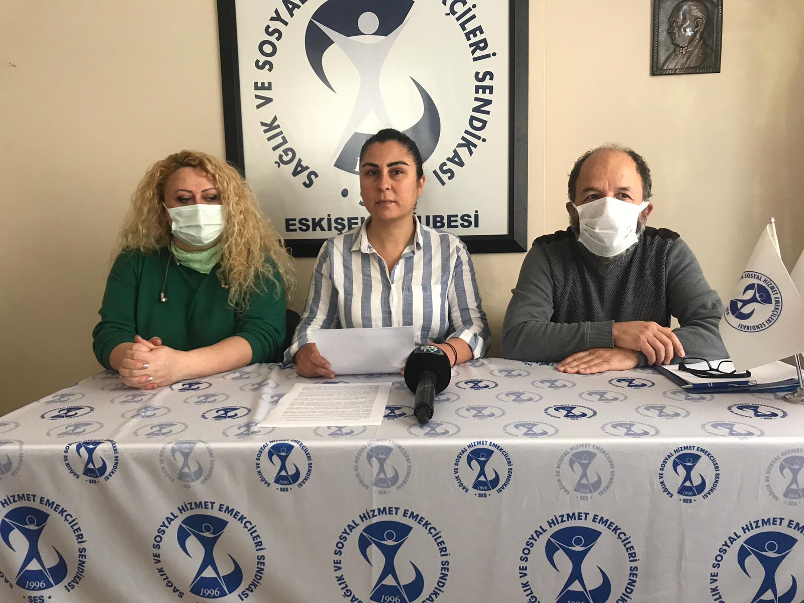 Eskişehir Şubemiz: Salgın Sağlık Emekçilerini Kölece Çalıştırarak Önlenmez
