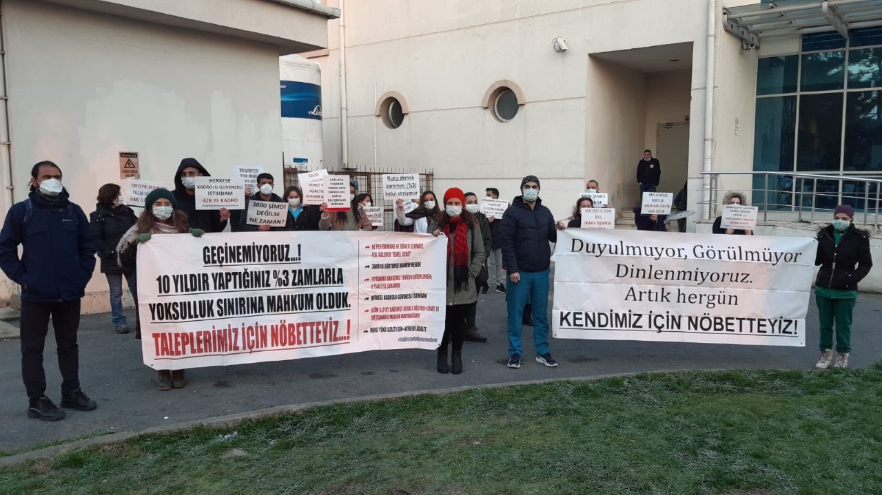KESK İstanbul Şubeler Platformu’ndan “Kendim İçin Nöbetteyim” Eylemine Destek Ziyareti