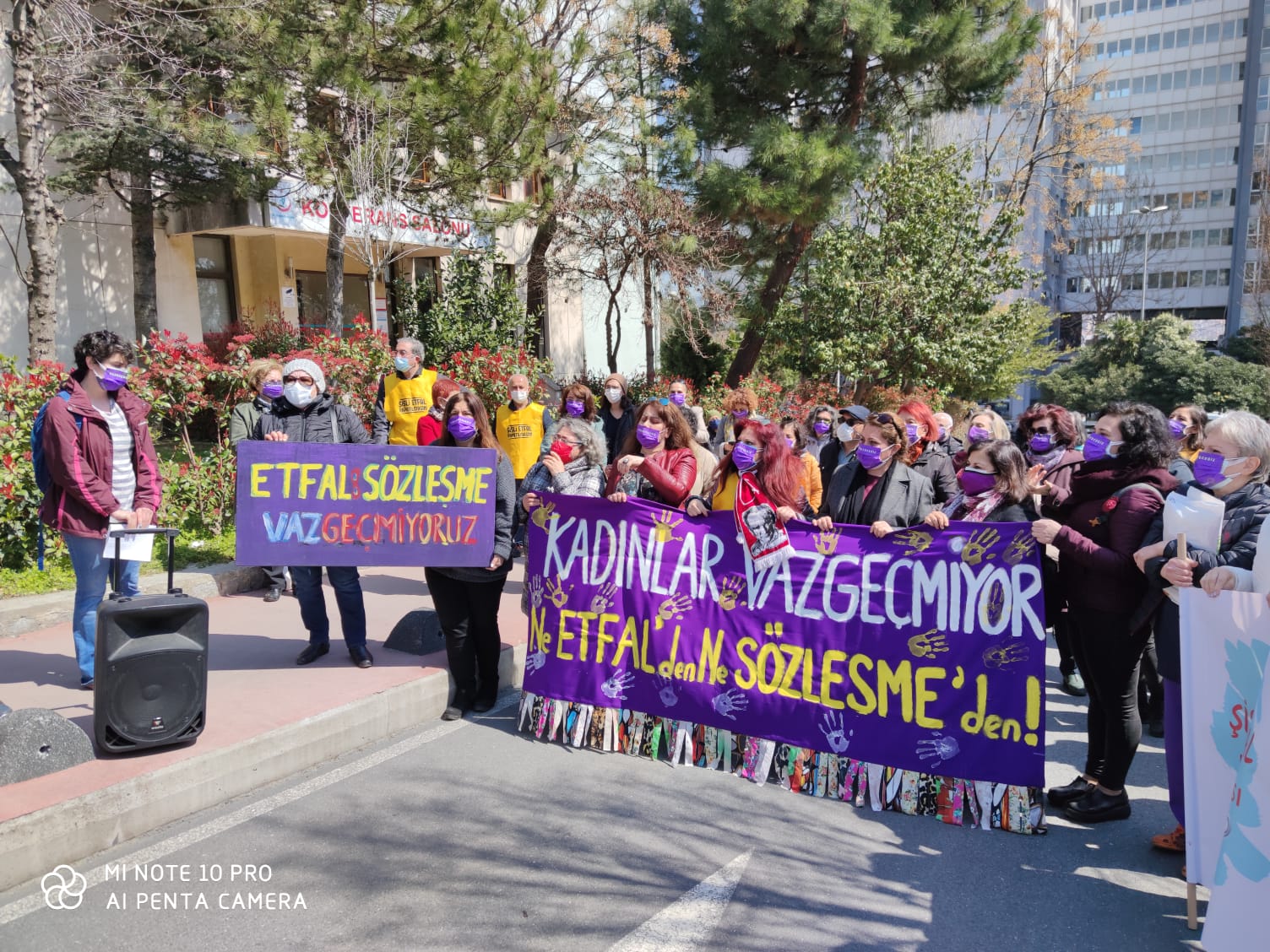 Şişli Etfal Dayanışması’ndan Kadınlar: Biz Kadınlar Vazgeçmiyoruz! Ne Etfal’den, Ne İstanbul Sözleşmesi’nden