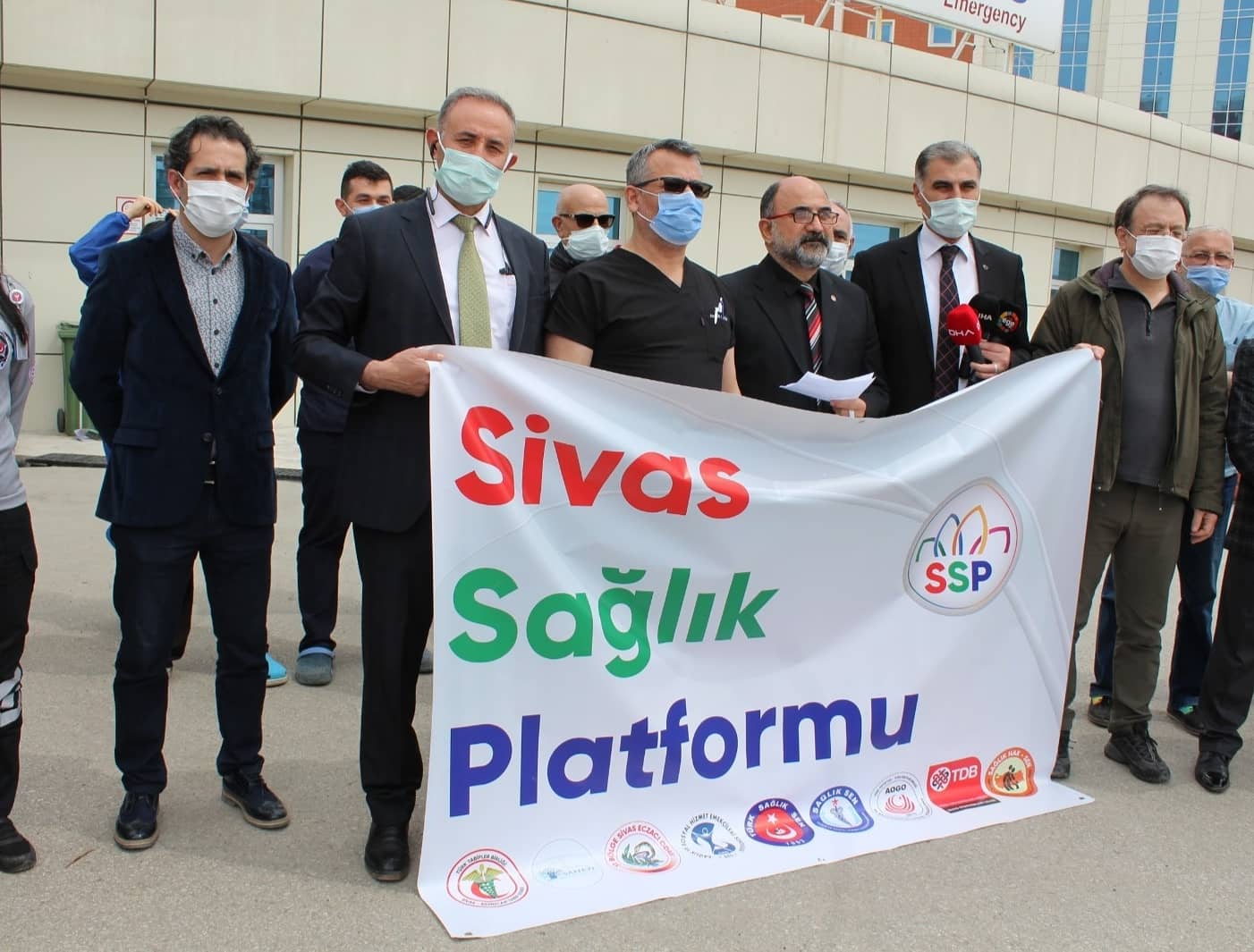 Sivas Sağlık Platformu: Sağlıkta Şiddetin Çözümünde Oyalama Değil, Gerçek Çözüm Bekliyoruz