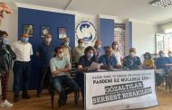 Ankara Şubemiz, Ankara Tabip Odası, Ankara Dişhekimleri Odası, Devrimci Sağlık İşçileri Sendikası, Tüm Radyoloji Teknisyen ve Teknikerleri Derneği: Sağlık Emek ve Meslek Örgütleri İle Değil, Pandemi İle Mücadele Edin