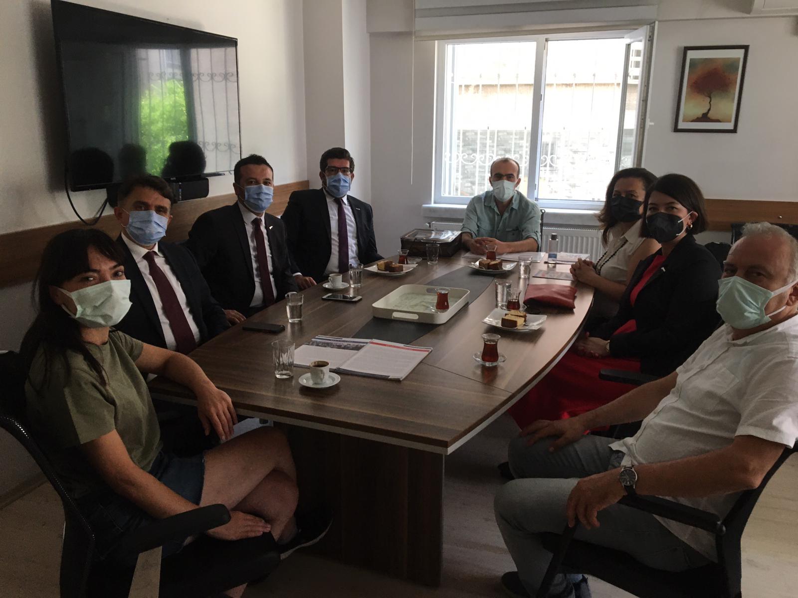 İstanbul Aile Hekimliği Derneği Sendikamızı Ziyaret Etti