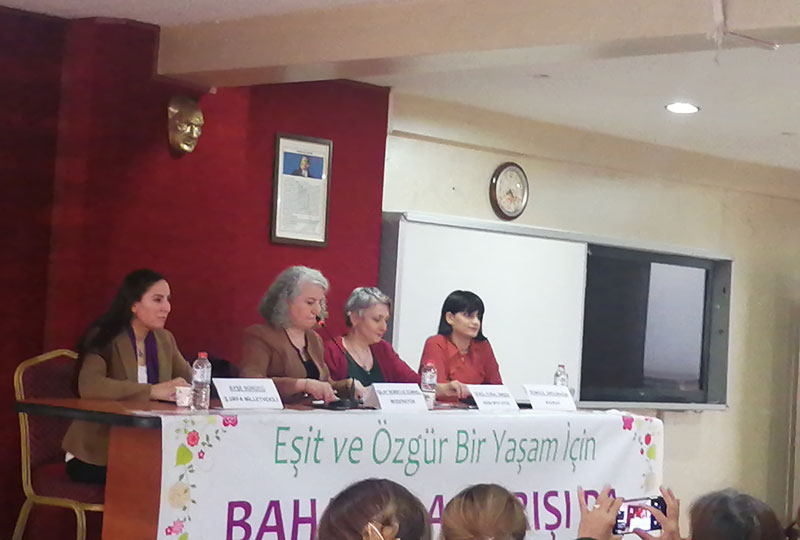 Malatya Demokratik Kadın Platformu 8 Mart Paneli Düzenledi.  